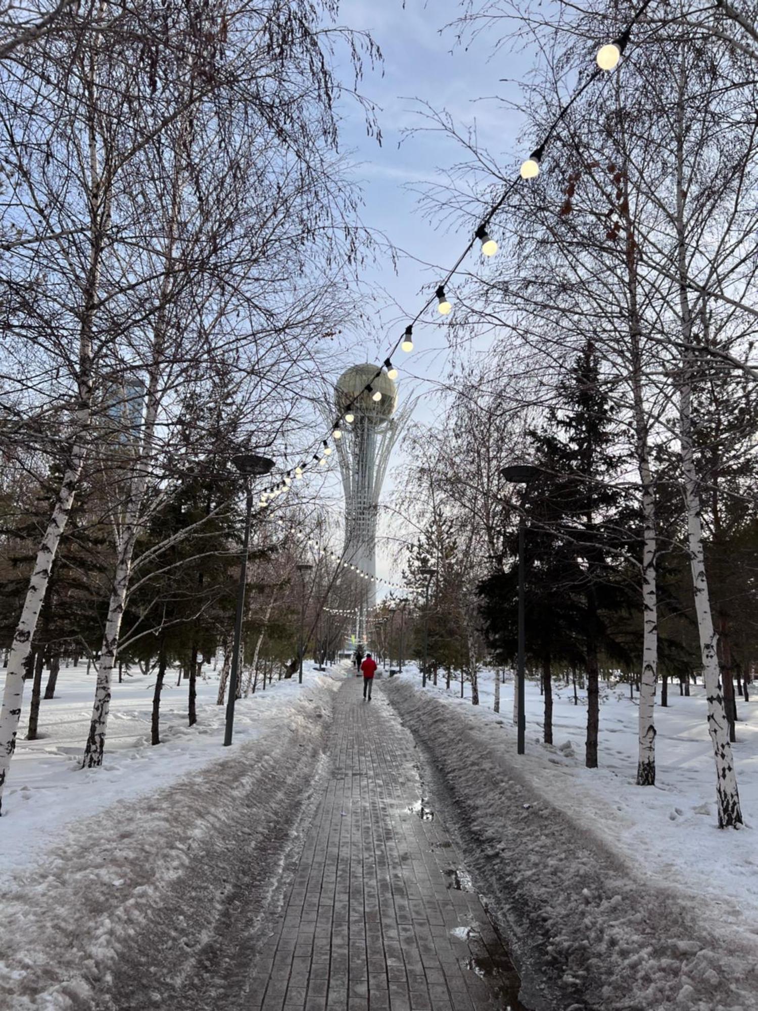 7 Очень Теплая Возле Байтерека Квартира Для 1-4 Человек Astana Exterior photo